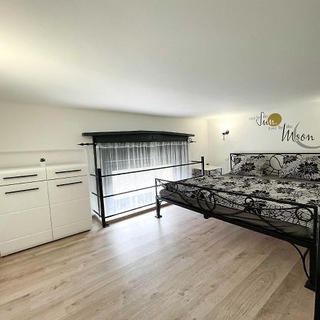 Manyi Apartman 2 Debrecen Exterior foto